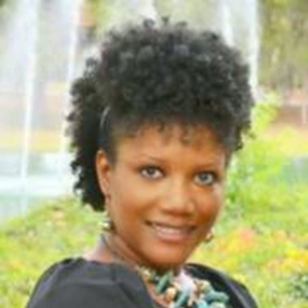 Meet your Posher, Angie